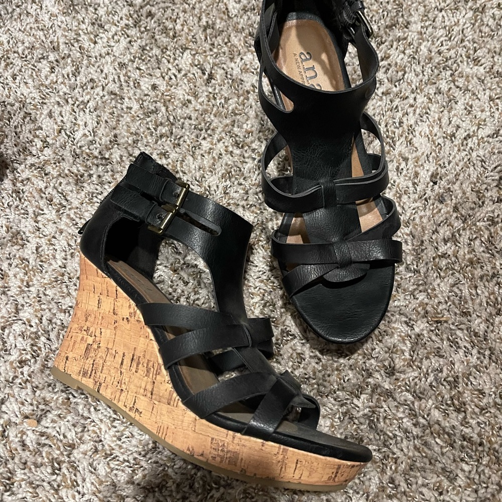 Ana New Approach Black wedges size 8 1/2